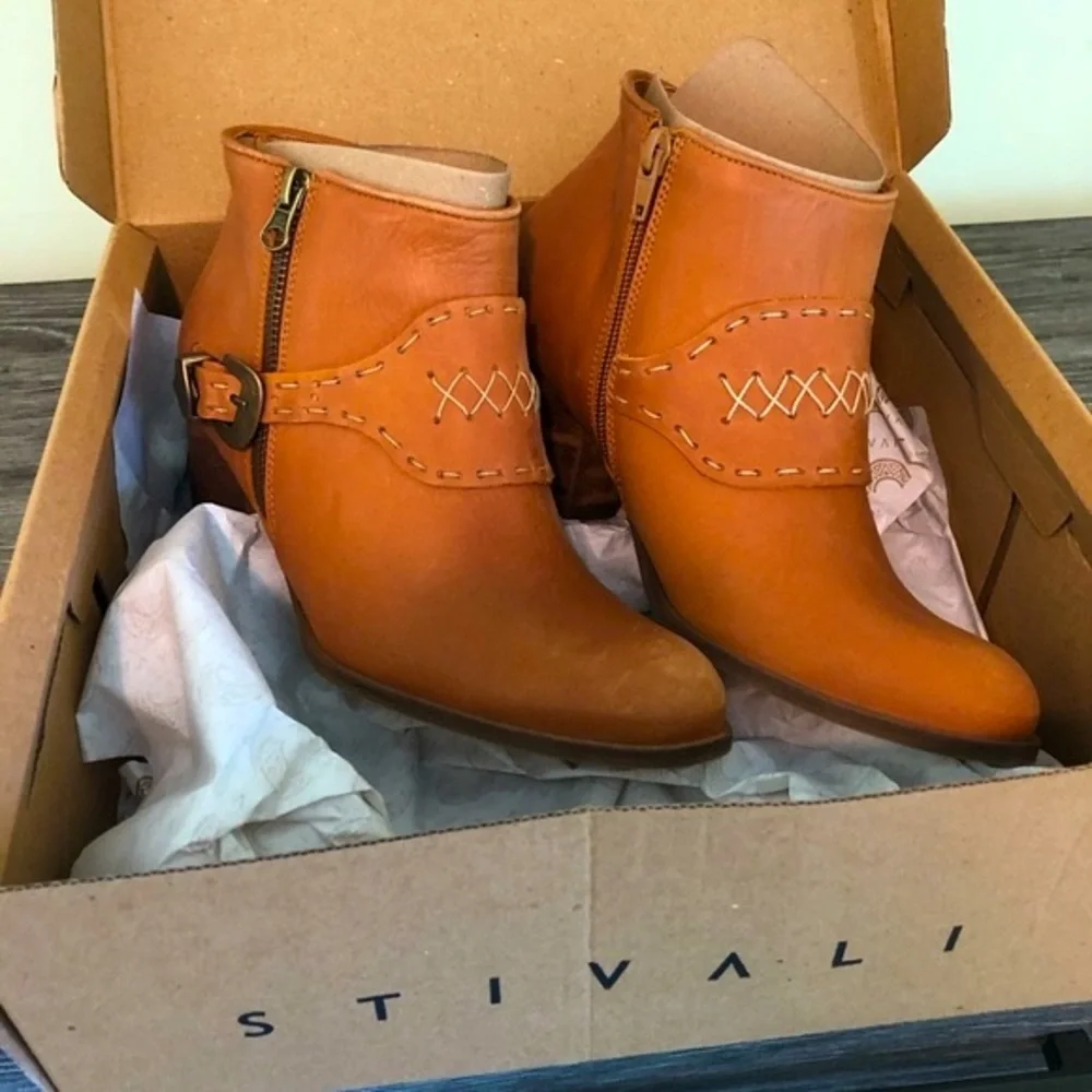 NIB Anthropologie Stivali Maipore Western Ankle Boots Brune 38